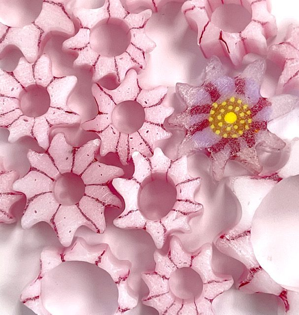 Curious XL - Pink and White Star Burst - 90COE - 25g