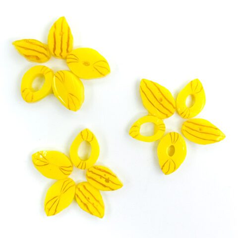 Curious XL - Daffodil Petals - 96COE - 25g