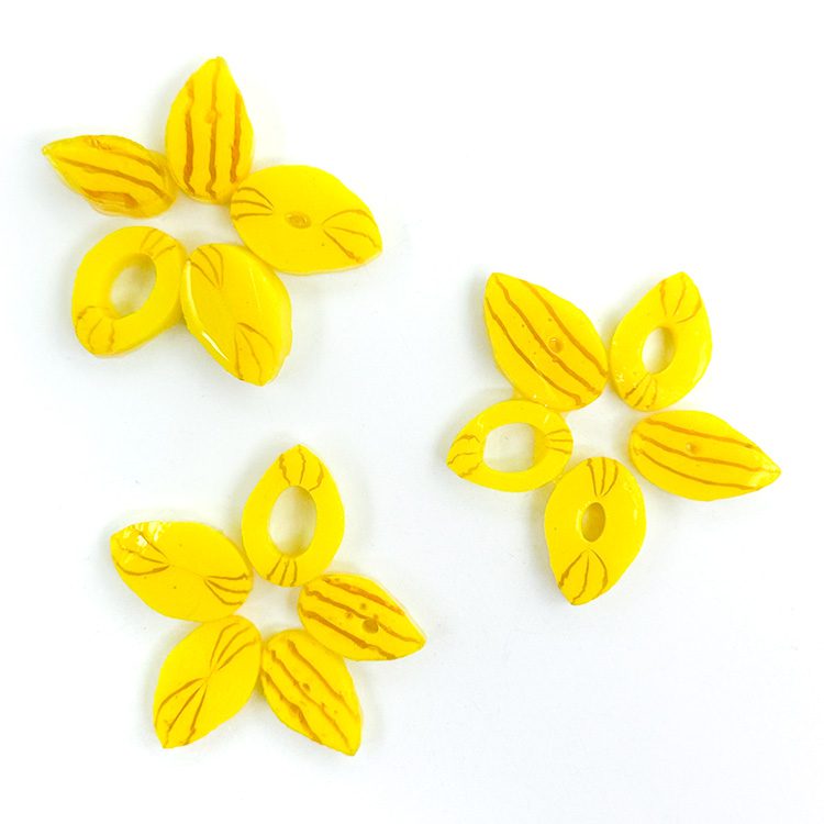 Curious XL - Daffodil Petals - 96COE - 25g