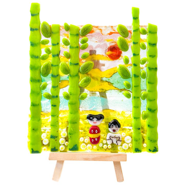 Fused Glass Sumo and Geisha Scene (2)